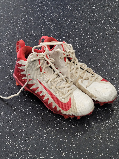 Vist Large View of Product Image Which is Used Nike Alpha Menace Adult FB Cleats Red Senior 8