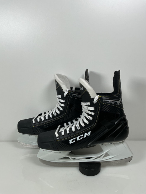 Vist Large View of Product Image Which is Used CCM 9350 TACKS SKATES SENIOR HOCKEY SKATES SIZE 11