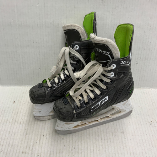 Vist Large View of Product Image Which is Used Bauer XLS Junior Hockey Skate Junior 03