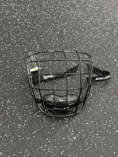 Vist Large View of Product Image Which is Used Bauer Hockey Accessory MD