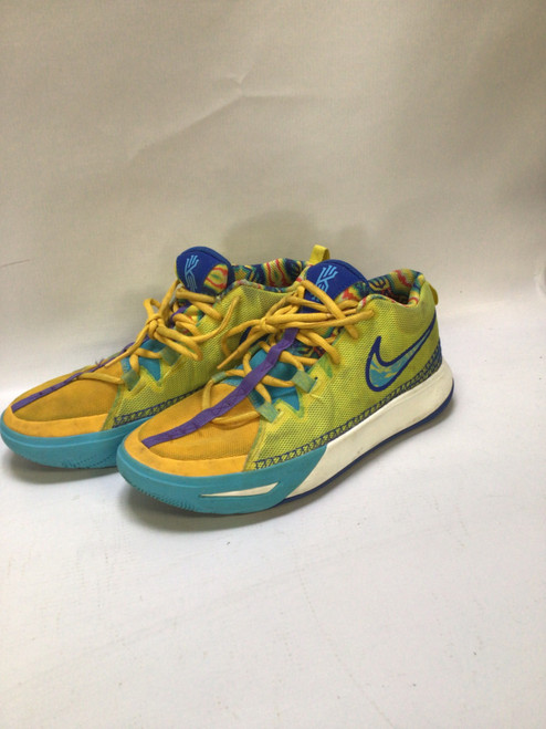 Vist Large View of Product Image Which is Used Nike Basketball Shoes Y Yellow Youth 06.0