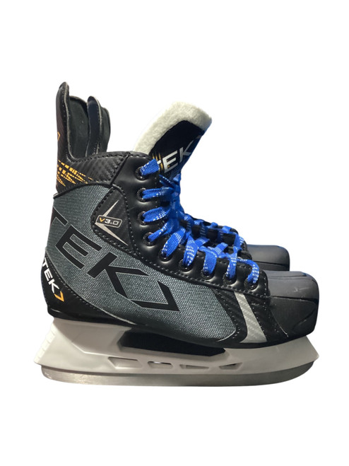 Vist Large View of Product Image Which is Used Powertek V3.0 Senior Hockey Skate Senior 7