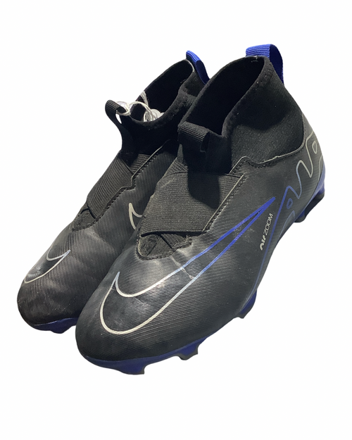 Vist Large View of Product Image Which is Used Nike Soccer Cleats Black Junior 02.5