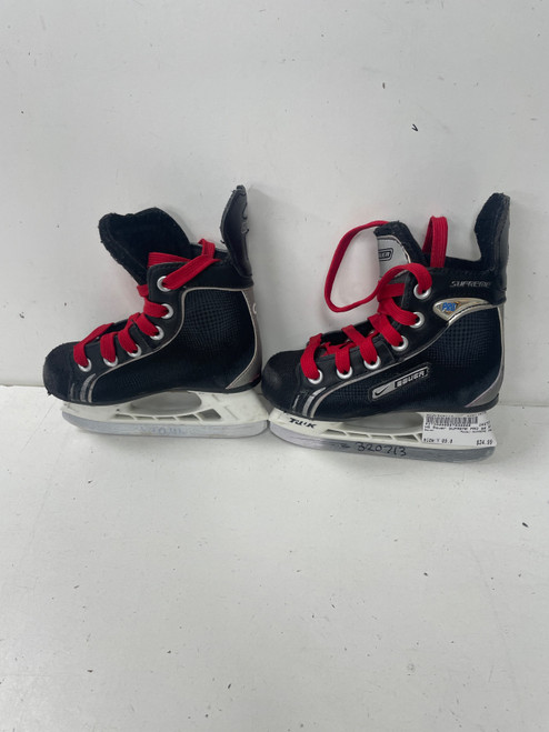 Vist Large View of Product Image Which is Used Bauer SUPREME PRO Youth Hockey Skate Youth 09.0