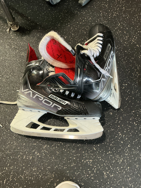 Vist Large View of Product Image Which is Used Bauer VAPOR X3.7 Senior Hockey Skate Senior 9