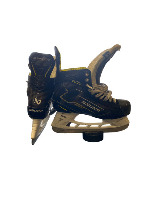 Vist Large View of Product Image Which is Used Bauer ELITE Intermediate Hockey Skate Intermediate 6.0