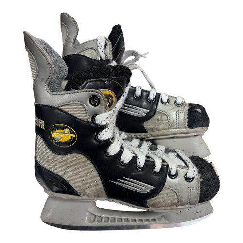 Vist Large View of Product Image Which is Used Bauer VAPOR AGILITY Junior Hockey Skate Junior 03