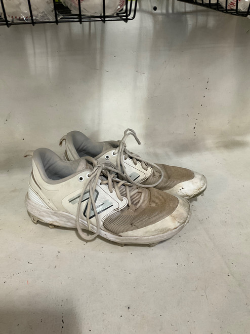 Vist Large View of Product Image Which is Used New Balance 11 BB CLEATS BB/SB Cleats White Senior 11