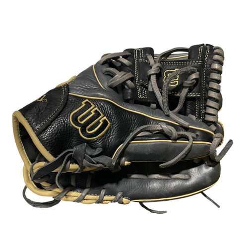 Vist Large View of Product Image Which is Used Wilson A1000 BB/SB Glove RH Throw Grey 11 1/2"