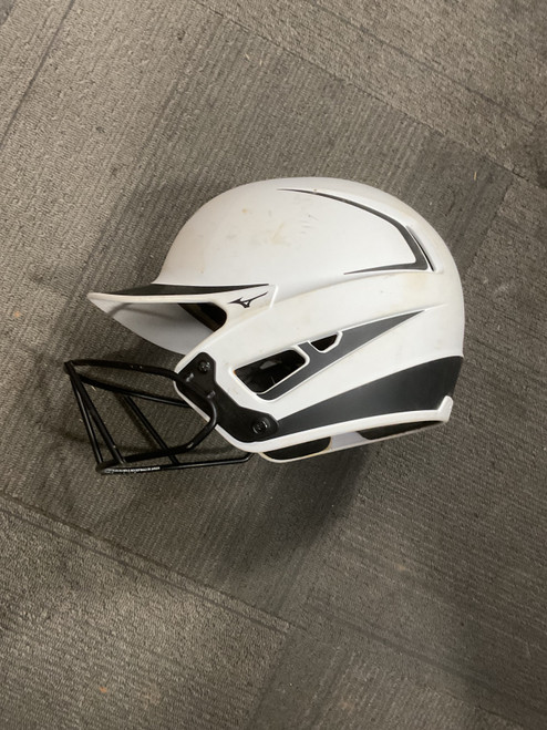 Vist Large View of Product Image Which is Used Mizuno F6 Batting Helmet w/Mask White M/L