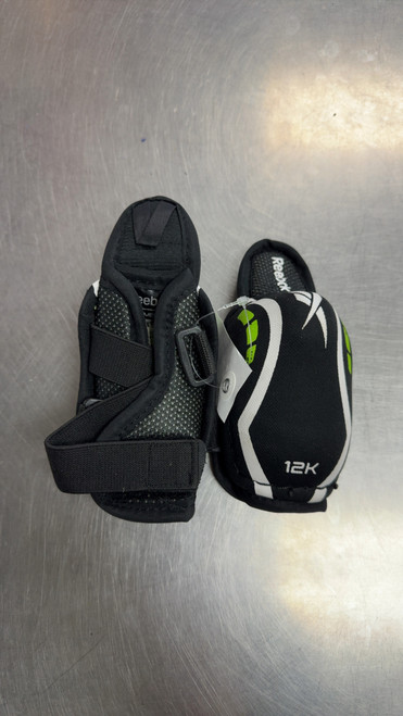 Vist Large View of Product Image Which is Used Reebok 12K Youth Elbow Pads MD