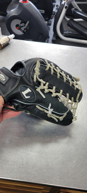 Vist Large View of Product Image Which is Used Louisville Slugger DYNASTY 14 BB/SB Glove RH Throw Black 14"