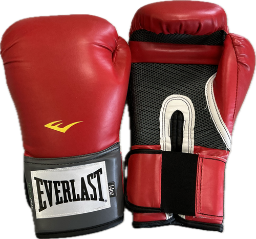 Vist Large View of Product Image Which is Used Everlast Heavy Bag Gloves Red Senior