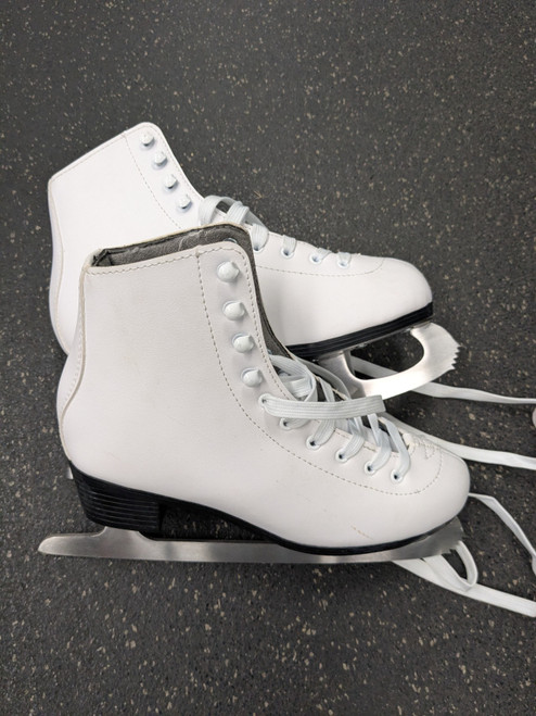 Vist Large View of Product Image Which is Used Victoria Sport FIGURE SKATE Girls Figure Skate White Junior 06