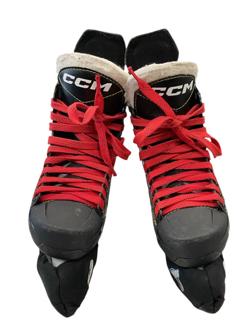 Vist Large View of Product Image Which is Used CCM AS 550 Junior Hockey Skate Junior 04