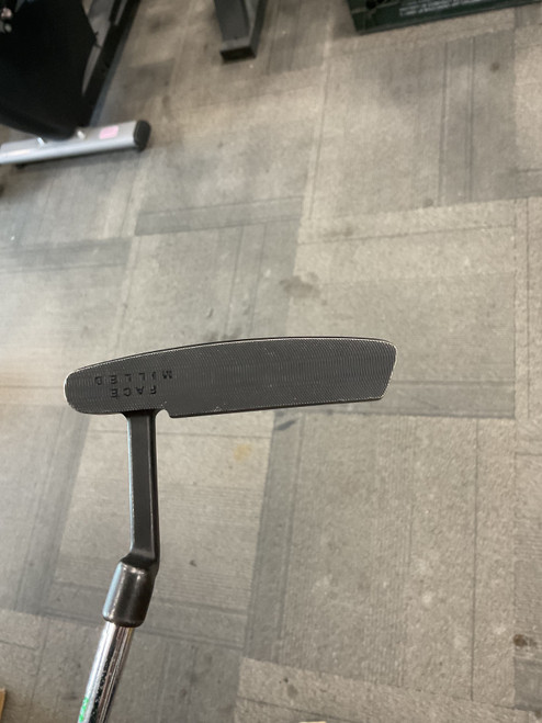 Vist Large View of Product Image Which is Used Cleveland CLASSIC 1 MILLED Mens Putter RH