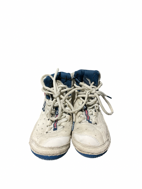 Vist Large View of Product Image Which is Used Wrestling Shoes White Youth 11.0