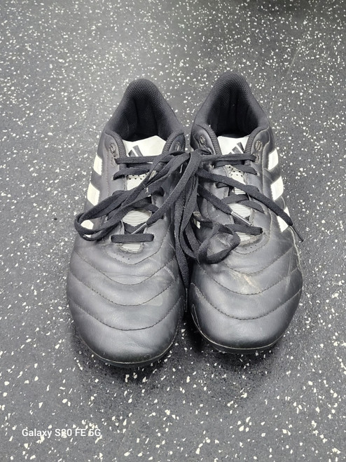 Vist Large View of Product Image Which is Used Adidas Soccer Cleats Black Youth 09.0