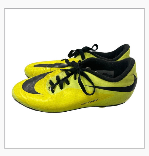 Vist Large View of Product Image Which is Used Nike Soccer Cleats Yellow Junior 04.5
