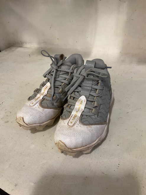 Vist Large View of Product Image Which is Used Under Armour 1 BB CLEATS BB/SB Cleats Grey And White Junior 01.5