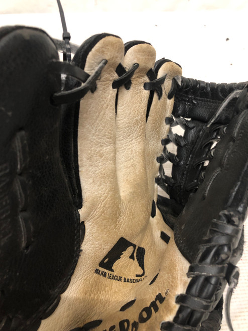Vist Large View of Product Image Which is Used Wilson BASEBALL BB/SB Glove LH Throw Black 11 1/2"