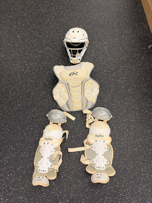 Vist Large View of Product Image Which is Used Rawlings RENEGADE 3PC SET Catchers Equipment Other White Youth