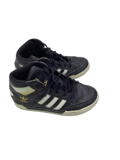 Vist Large View of Product Image Which is Used Adidas Basketball Shoes Y Black Junior 01.5
