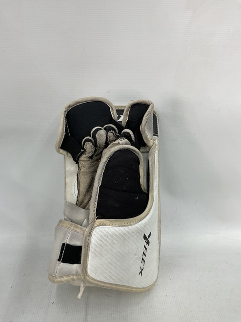 Vist Large View of Product Image Which is Used CCM YT FLEX Youth Blocker White