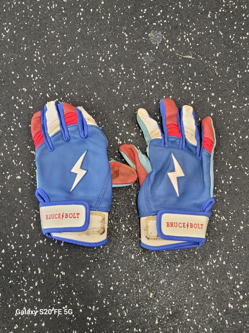 Vist Large View of Product Image Which is Used BB/SB Batting Gloves Royal Blue Youth