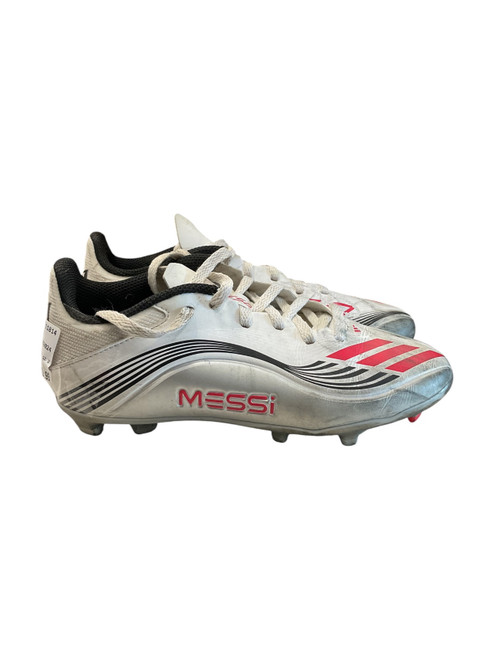 Vist Large View of Product Image Which is Used Adidas MESSI SZ 2 Soccer Cleats Red And White Junior 02
