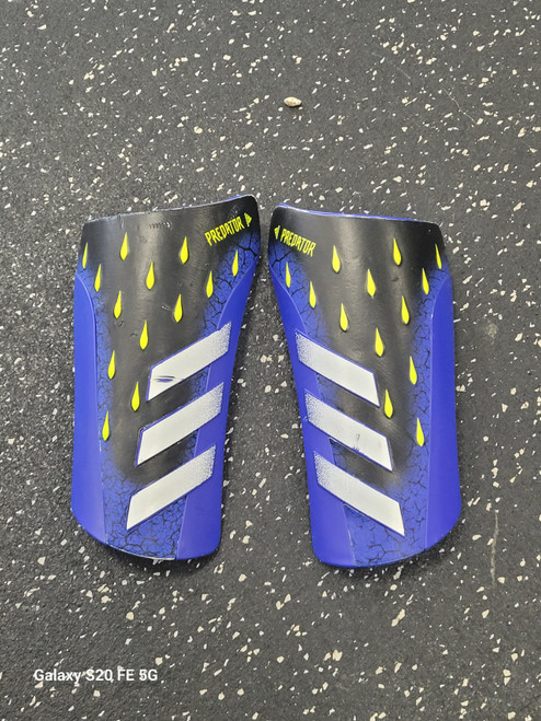 Vist Large View of Product Image Which is Used Adidas PREDATOR Soccer Shin Guards Adult Black SM