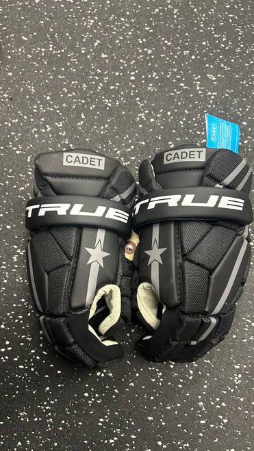 Vist Large View of Product Image Which is Used True CADET Lacrosse Gloves Junior Black 10"
