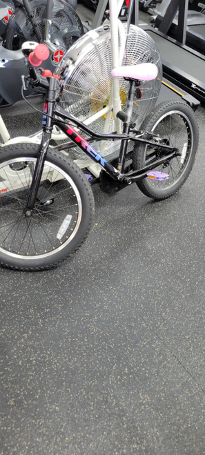 Vist Large View of Product Image Which is Used Trek PRECALIBER 20 Hybrid/City Bike Boys None 20"