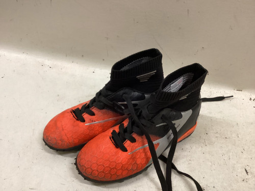 Vist Large View of Product Image Which is Used Dream Pairs Soccer Turf Shoes Black And Orange Youth 13.0
