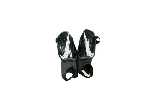 Vist Large View of Product Image Which is Used Nike Soccer Shin Guards Junior Black SM