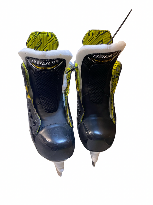 Vist Large View of Product Image Which is Used Bauer SUPREME M4 Youth Hockey Skate Youth 12.0