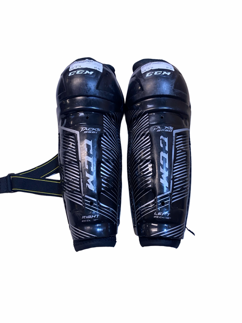Vist Large View of Product Image Which is Used CCM TACKS 955T Junior Shin Guards Black 10"