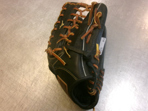 Vist Large View of Product Image Which is Used Mizuno SELECT 9 BB/SB Glove RH Throw Black 12"