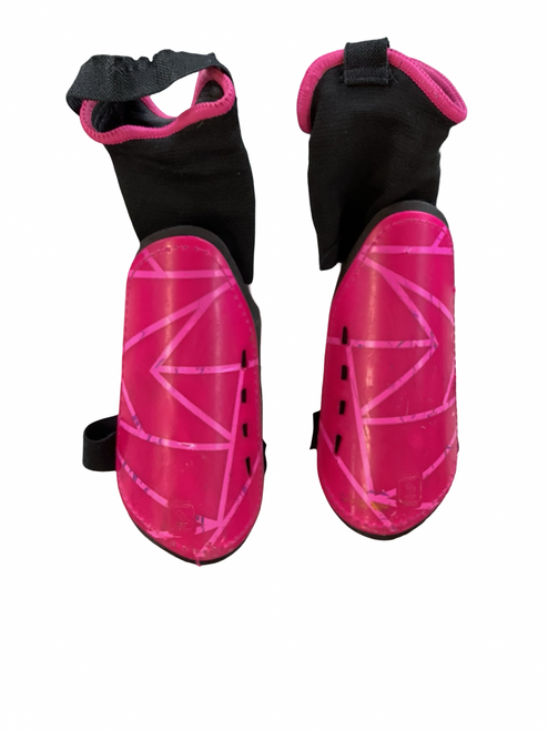 Vist Large View of Product Image Which is Used Umbro Soccer Shin Guards Youth Pink LG
