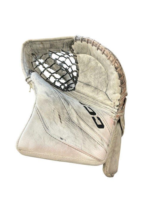 Vist Large View of Product Image Which is Used CCM EFLEX6.9 CATCHER Senior Goalie Catcher White