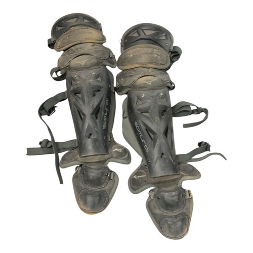 Vist Large View of Product Image Which is Used Mizuno SAMURAI Catchers Leg Guards Black Youth