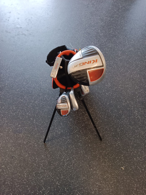 Vist Large View of Product Image Which is Used Cobra JUNIOR Jr Club Set RH 6 Piece