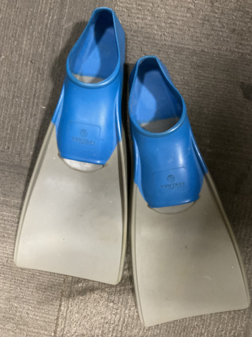 Vist Large View of Product Image Which is Used Water Shoes M Royal Blue Senior 9