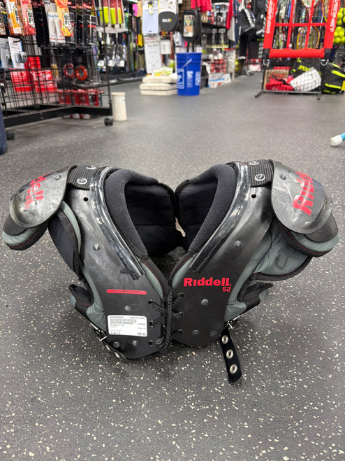 Vist Large View of Product Image Which is Used Riddell S2 FB Shoulder Pads Black LG
