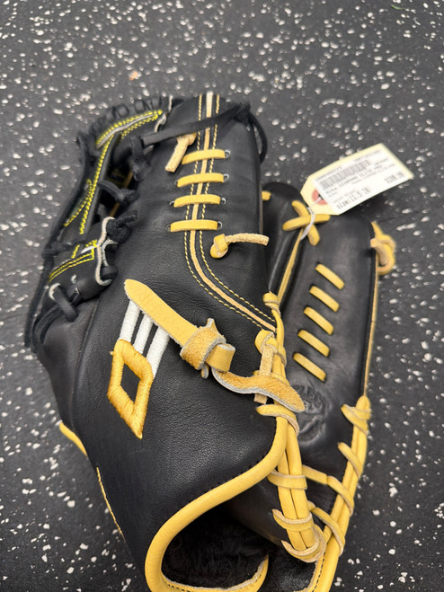 Vist Large View of Product Image Which is Used Nike DIAMOND ELITE PRO BB/SB Glove RH Throw Black 11 1/2"