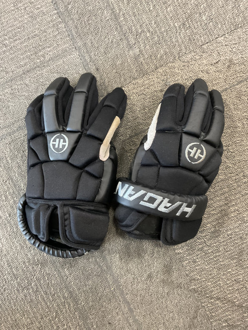 Vist Large View of Product Image Which is Used HAGAN HOCKEY GLOVES Junior Gloves Black 12"