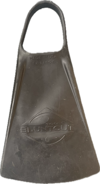 Vist Large View of Product Image Which is Used BLUNTCUT SINGLE Underwater Fins Black XL