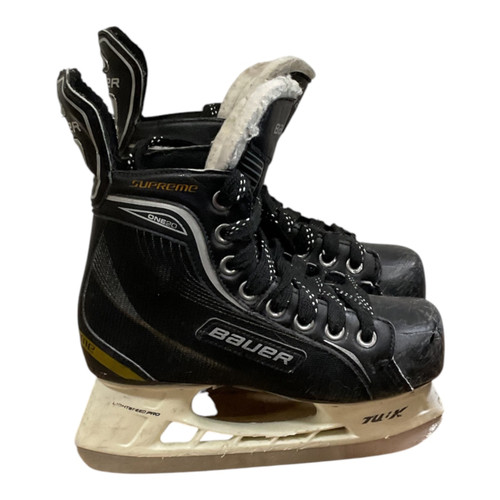 Vist Large View of Product Image Which is Used Bauer ONE20 Junior Hockey Skate Junior 01
