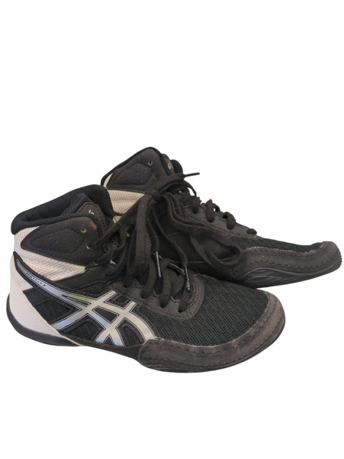 Vist Large View of Product Image Which is Used Asics Wrestling Shoes Black Junior 01