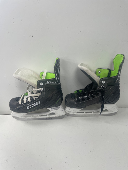 Vist Large View of Product Image Which is Used Bauer XLS Junior Hockey Skate Junior 01